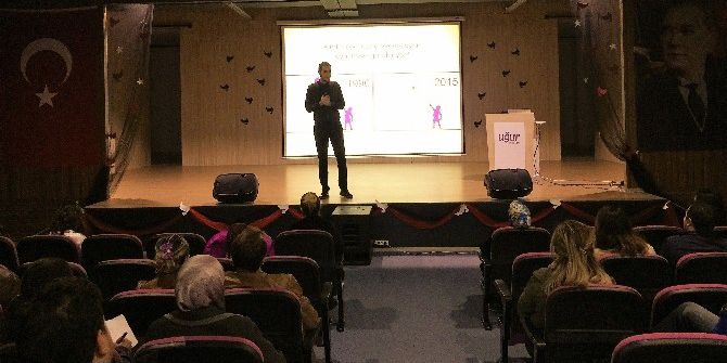 Veliler “Çocuğum Ve Teknoloji Seminerleri” İle Bilinçleniyor