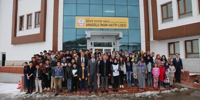 Başkan Yanılmaz, Öğrencilerle Bir Araya Geldi