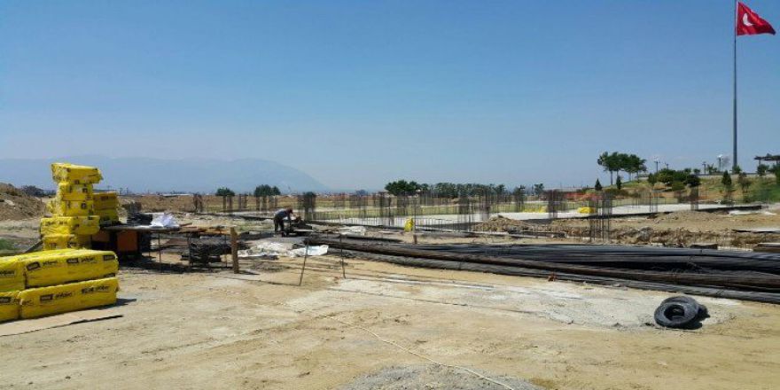 Kapalı Yüzme Havuzu Yapımı Hızla İlerliyor