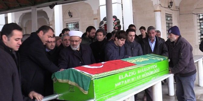 Görev Dönüşü Kazada Ölen Veteriner Son Yolculuğuna Uğurlandı