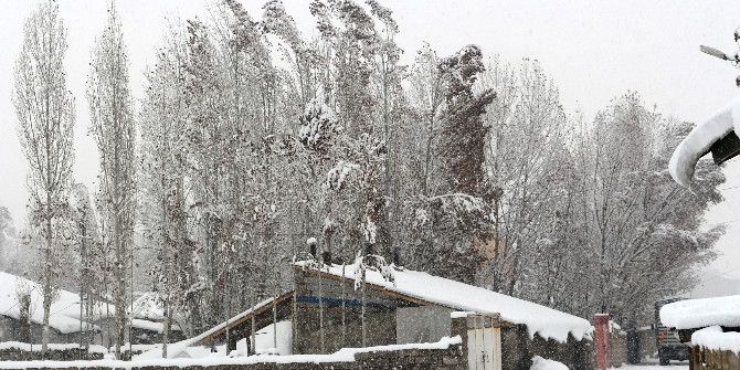 Ağrı’da 228 Köy Yolu Ulaşıma Kapandı