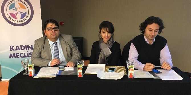 Kim Korkar Sosyal Medyadan?