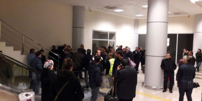 Ağrı Havalimanında Uçuş Gerginliği