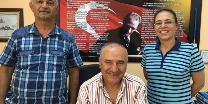 Burhaniye’de Müdür, Öğretmen Olan Eski Öğrencisi İle Görev Yapıyor