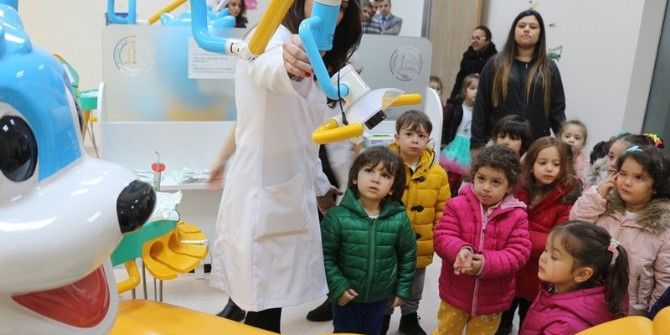 Beü’nün Minik Öğrencilerine Ağız Ve Diş Sağlığı Eğitimi Verildi