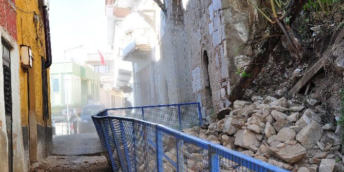 Milas’ta Tarihi Ev Yıkıldı