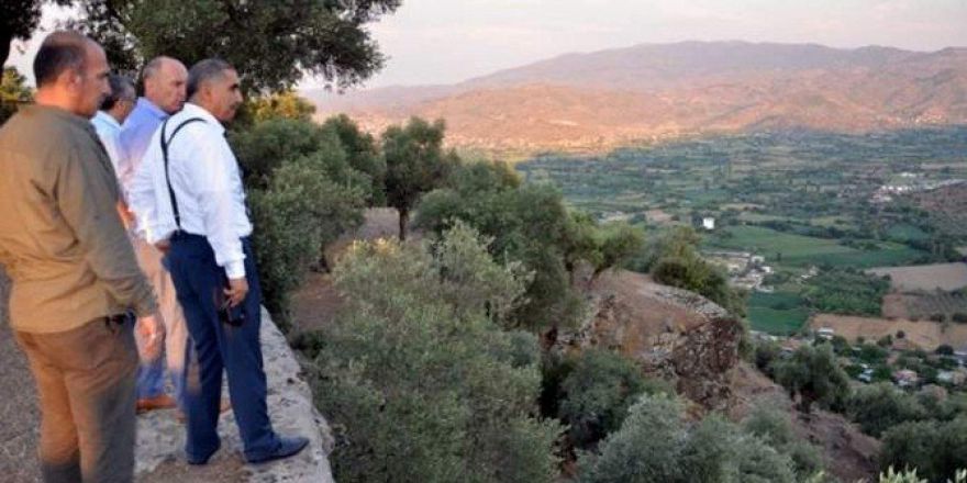 Vali Ömer Faruk Koçak, Ören Yerlerinde İncelemelerde Bulundu