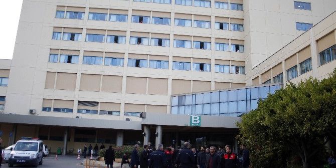 Akdeniz Üniversitesinde İki Grup Öğrenci Arasında Kavga