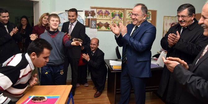 Engelliler Meclisi, Engelli Öğrencilerin Yüzünü Güldürdü