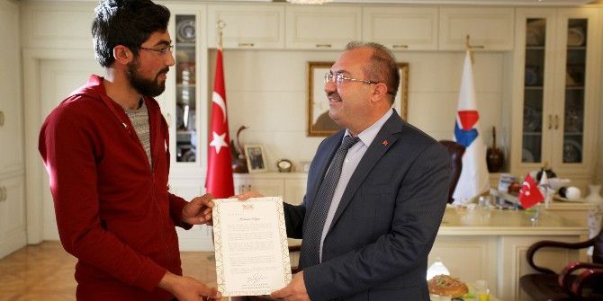 Ağrı İbrahim Çeçen Üniversitesi Öğrencilerine Yök’ten Kutlama Mektubu