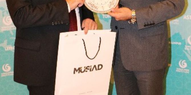 Ekonomi Bakan Yardımcısı Fatih Metin, Budapeşte’de 15 Temmuz Fotoğraf Sergisini Açtı