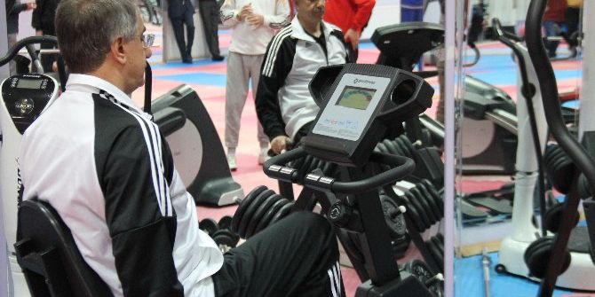 Elazığ’da Kadınlardan Sonra Erkeklere De Ücretsiz Spor Merkezi