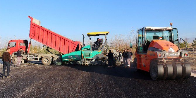 Konya Büyükşehir Belediyesi Neü Ereğli Eğitim Fakültesini Asfaltladı