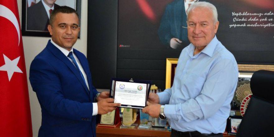 Belediye İşçilerine Zam Yapıldı