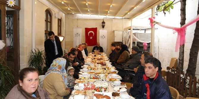 Başkan Kara, Engelliler İle Bir Araya Geldi