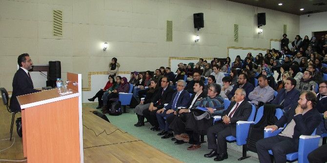 “Beni Ben Yapan Dildir” Konulu Konferans