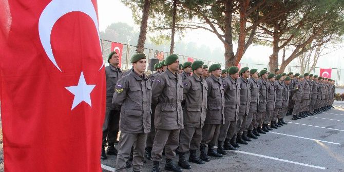 Erler Yemin Etti, Aileleri Cep Telefonlarına Sarıldı