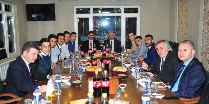 Çağlayan Gençlerle Buluştu