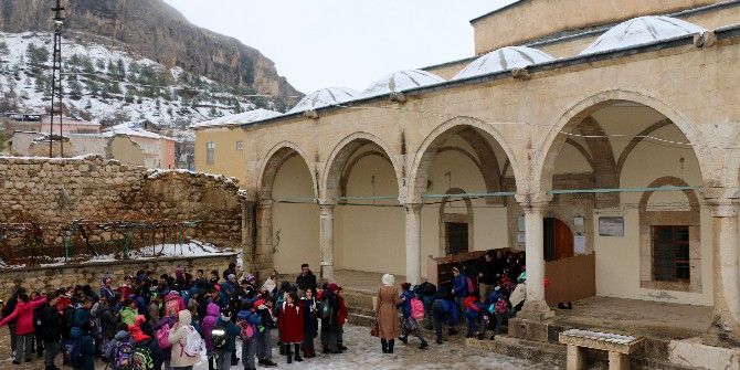 Sakarya Ortaokulundan Anlamlı Davranış