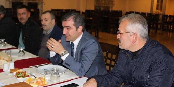 Başkan Yemenici, Esnaflarla Bir Araya Geldi