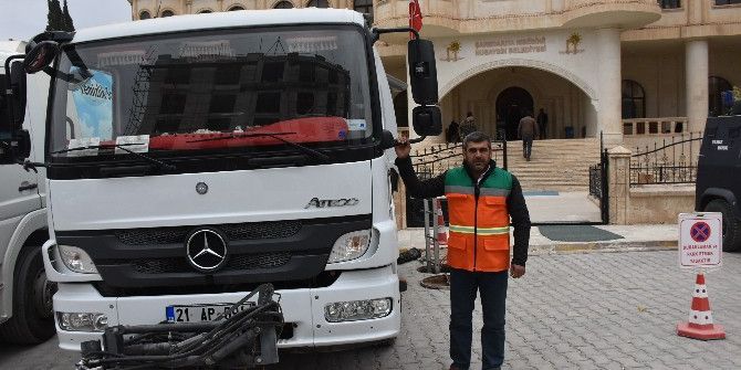Nusaybin Belediyesi 2 Yeni Temizlik Aracı Aldı