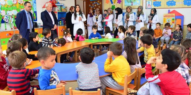 Lapseki’de Öğrencilere Ağız Ve Diş Sağlığı Eğitimi