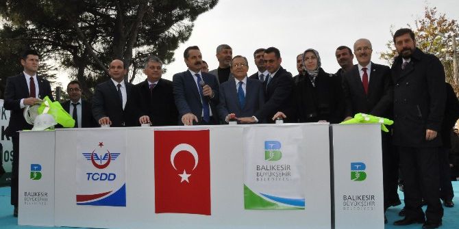 Çelik: "İnsanlar Çok, İnsanlık Az"