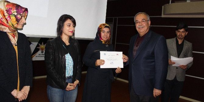 Ak Partili Kadınlar Proje Döngüsü Eğitimi Aldı