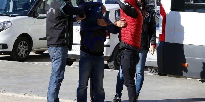Antalya’da Uyuşturucu Operasyonu: 3 Gözaltı