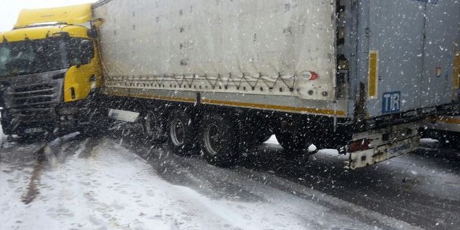 Erzincan Da Zincirleme Kaza