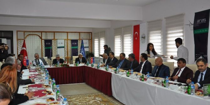 Aras Elektirik Yatırım Değerlendirme Toplantısı Yapıldı