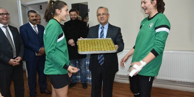 Filenin Sultanlarına Tatlı Moral