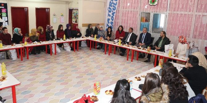Müdür Dursun, Öğretmenlerle Bir Araya Geldi