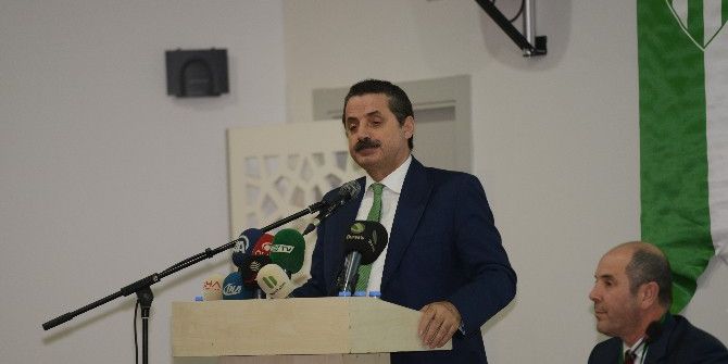 Bakan Çelik: “Bursaspor’un Geleceğe Sağlıklı Yürümesi İçin Ne Gerekiyorsa Yapacağız”