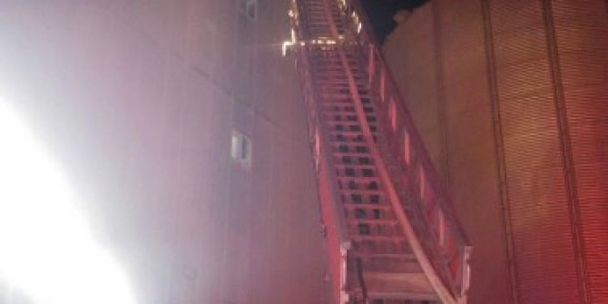 Denizli’de Fabrika Yangını