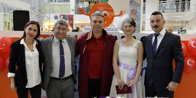 Nikah Masası Yerine "Turunç Masa’yı" Tercih Ettiler