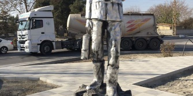 Büyükşehir’den Çayırhan’a Madenci Heykeli