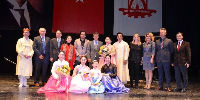 Bilecik’te Kore Geleneksel Müzik Konseri