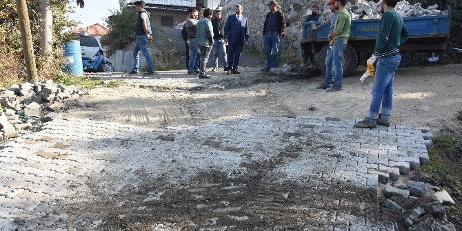 Allahdiyen’de Yollara Parke Taşı Döşendi