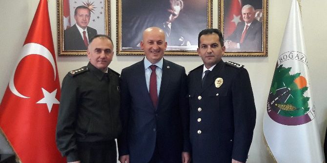 Başkan Ercan, Emniyet Müdürü Ve Jandarma Komutanını Ağırladı