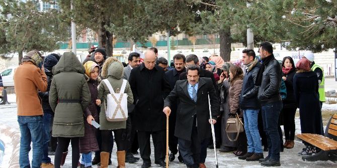 Engelliler Günü Anısına Selfie Yaptılar