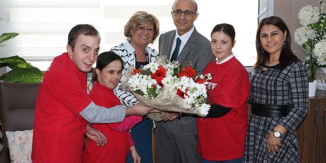 Ziçev’li Çocuklar Manisa Büyükşehir Belediyesi’nde