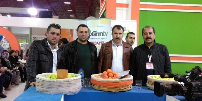 Adilcevazlı Çiftçiler Antalya Tarım Fuarında