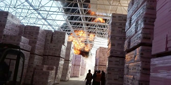 Yalıtım Malzemesi Fabrikası Cayır Cayır Yandı