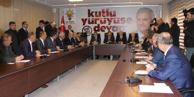 Bakan Özhaseki Ak Parti İstişare Toplantısına Katıldı