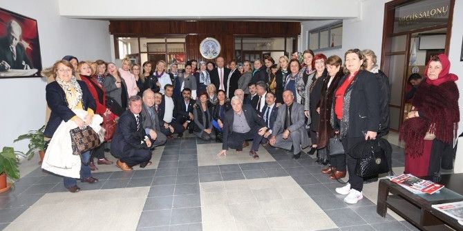 Efeler Kadın Muhtarları Ağırlıyor