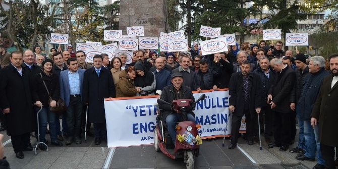 Trabzon’da “Yeter Ki Gönüller Engelli Olmasın” Sloganıyla Yürüyüş Düzenlendi