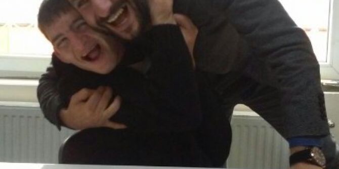 Otizmli Öğrencisini Mutlu Etmek İçin Okula Kamyon Getirdi