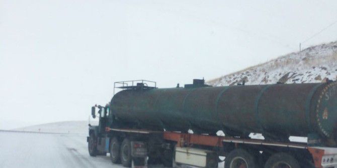 Kars’ta Kar, Kazaları Da Beraberinde Getirdi