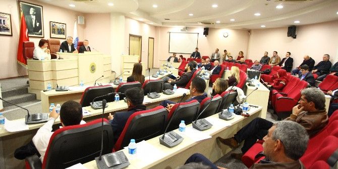 Seyhan Belediyesi, Aladağ’a Yardım Elini Uzatıyor